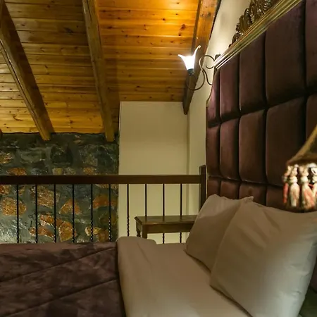 Montecristo Πανσιόν Παλαιός Άγιος Αθανάσιος