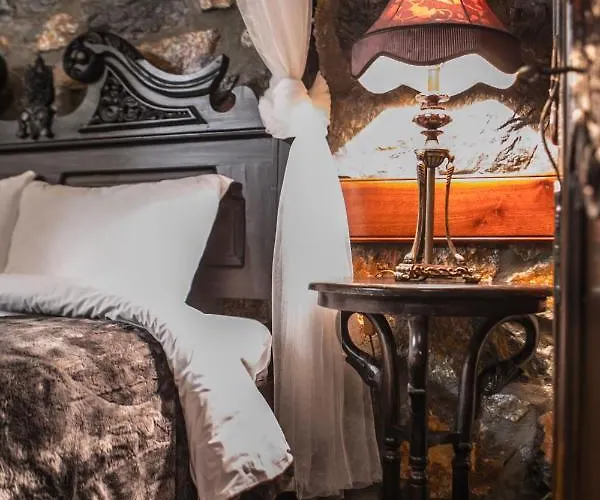 招待所 Montecristo 4*