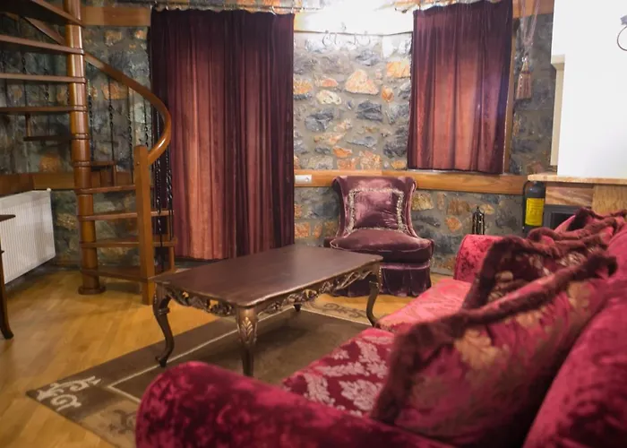 Montecristo 招待所 4*